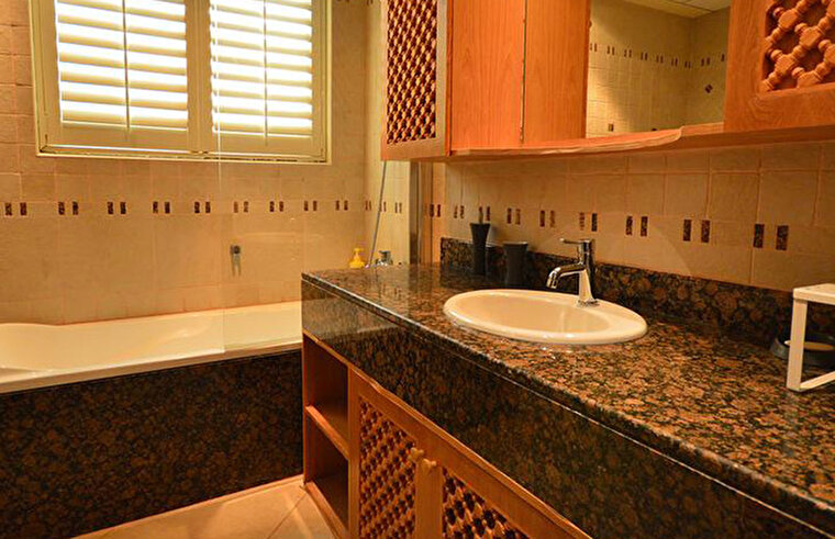 665x430px-Jumeriah-Beach-Residence-1-D.jpg