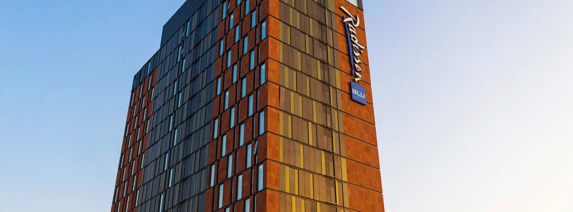 1350x500px-Radisson-Blue-Niger-D.jpg