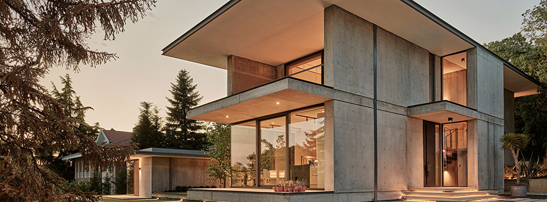 1350x500px-Bursa-Can-House-D.jpg